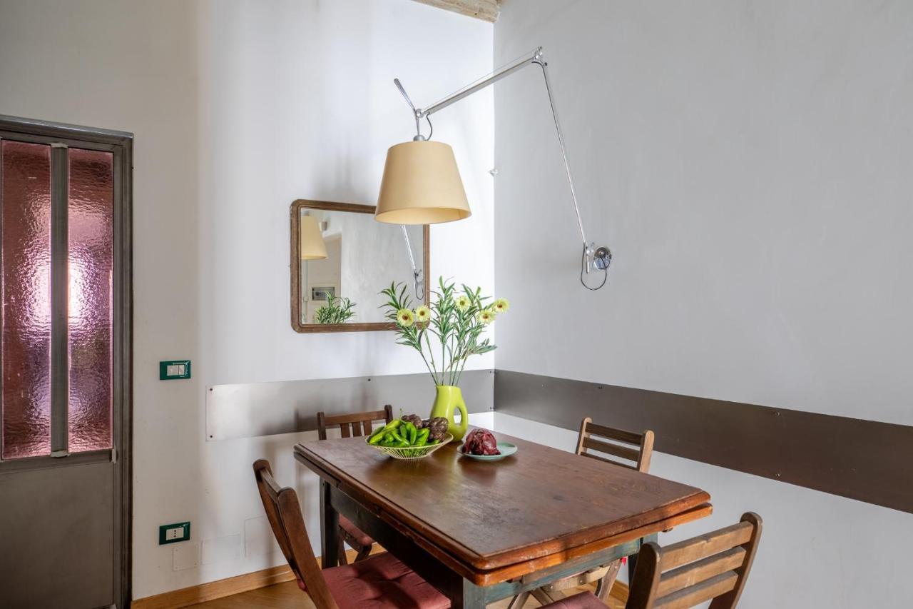 Iflat Colorful And Wood Near The Synagogue Apartment Roma Exterior foto